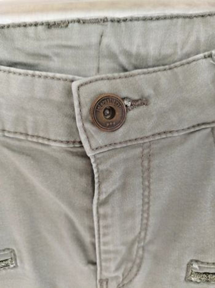 Slim kaki - photo numéro 3