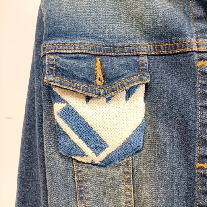 Veste en jeans upcyclé Amité Partage - Esmara - T44 - Jean brossé Upcycling Créateur - A170 - photo numéro 3