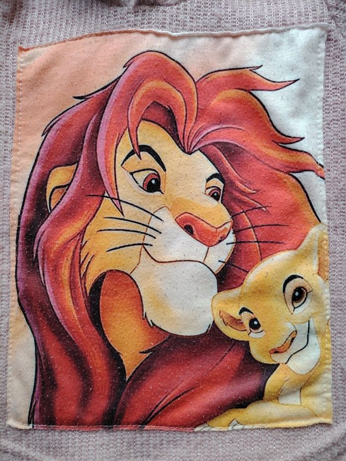 Pull roi lion - photo numéro 2