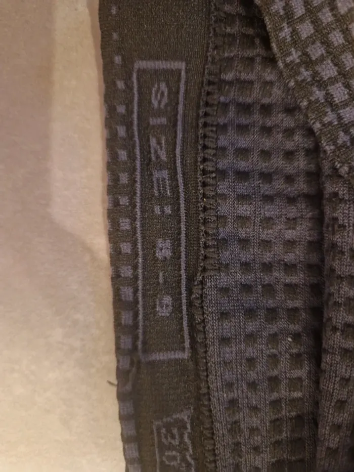 Lot vetements thermiques kipsta 8 ans - photo numéro 6