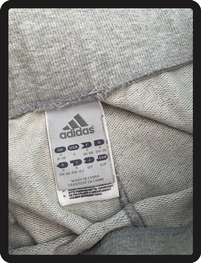 Adidas Pantalon Sport Gris Bande rose Taille 36/38/S - photo numéro 5