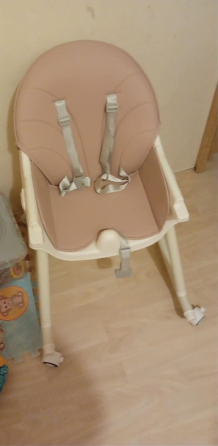 Chaise haute - photo numéro 3