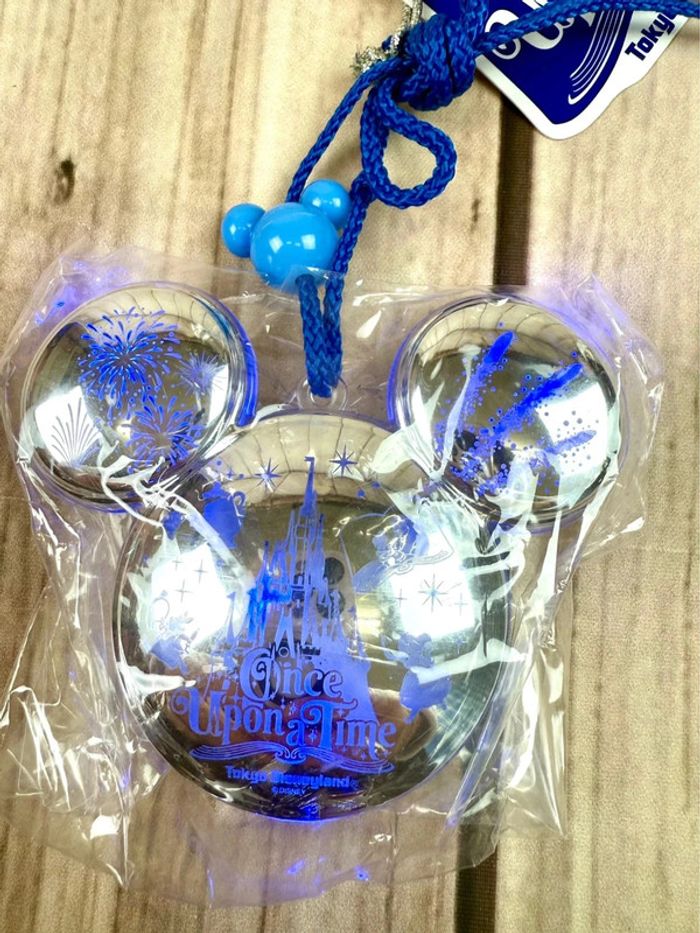 Tour de cou Tokyo Disney Resort Once Upon a Time  Pendentif lumineux - photo numéro 6