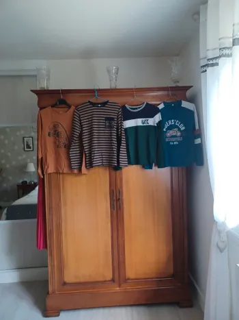 Lot 4 tee shirts manches longues