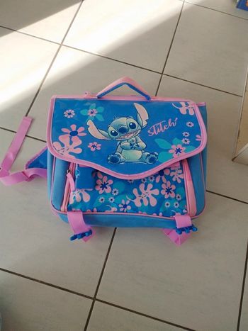 Cartable stitch neuf
