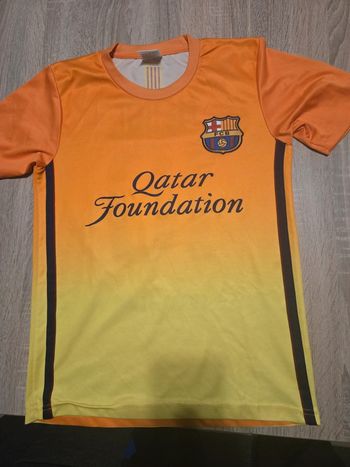 Maillot de foot Barcelone messi 14 ans état impeccable