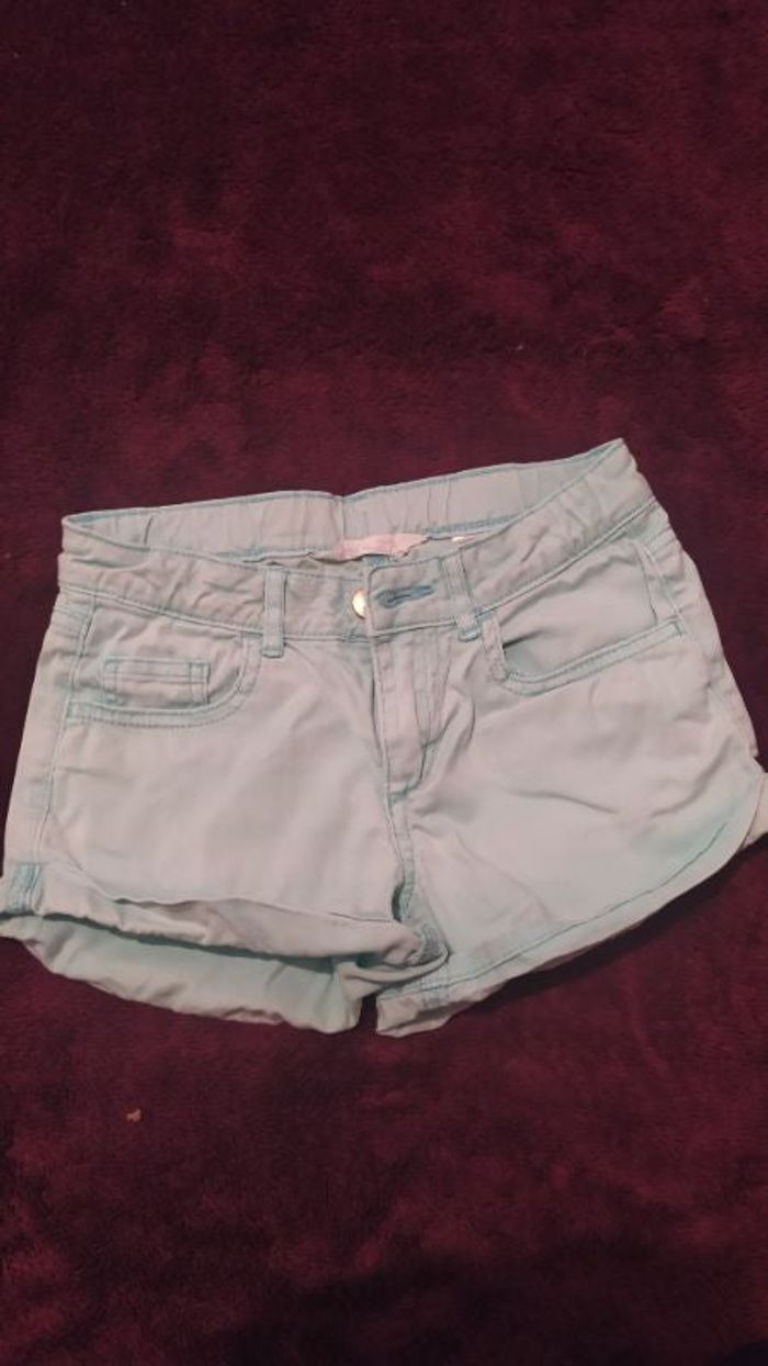 Short fille 9-10 ans / 140 cm