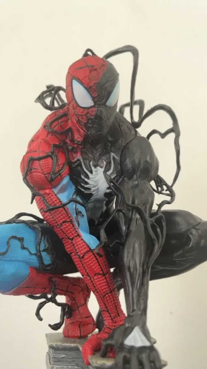 Spider Man - Statuette Spider Man x Venom - photo numéro 6