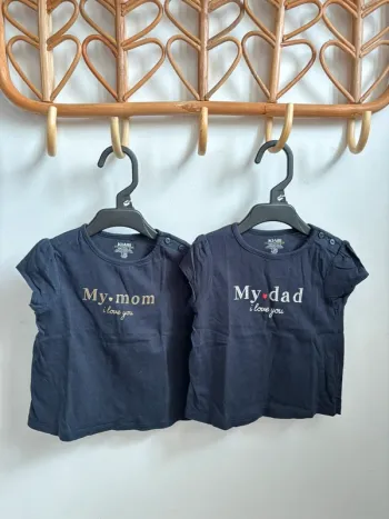 Lot 2 tshirts manches courtes papa/maman Kiabi 12 mois
