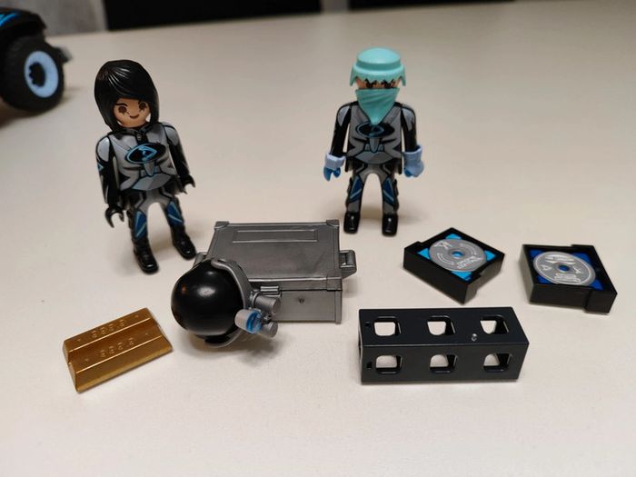 4x4 des agents du Dr. Drone
Playmobil 9254 - photo numéro 2
