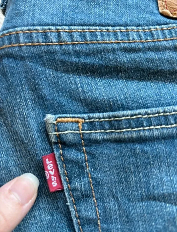 Jean Levi’s homme 502 slim Taper fuselé W33 L30 (42‑44 FR / L) Bleu foncé délavé État très bon - photo numéro 3