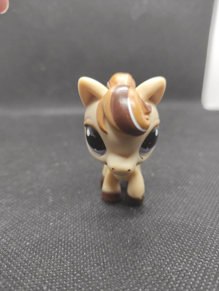 my Littlest Petshop LPS horse cheval 1142 #geektradelpscheval - photo numéro 2