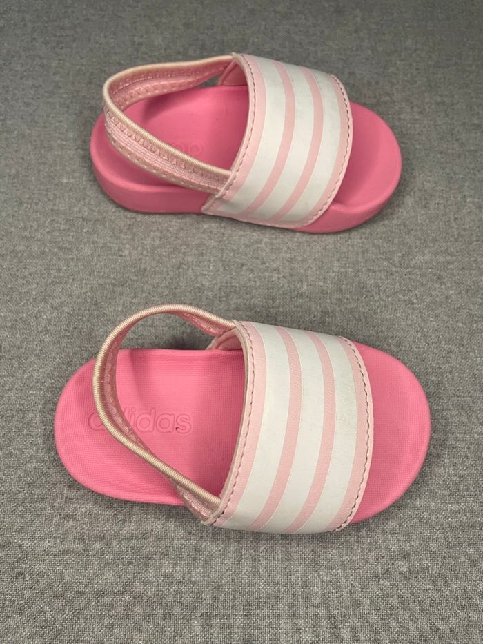 Claquettes bébé Adidas – Taille 20 – Très bon état - photo numéro 4