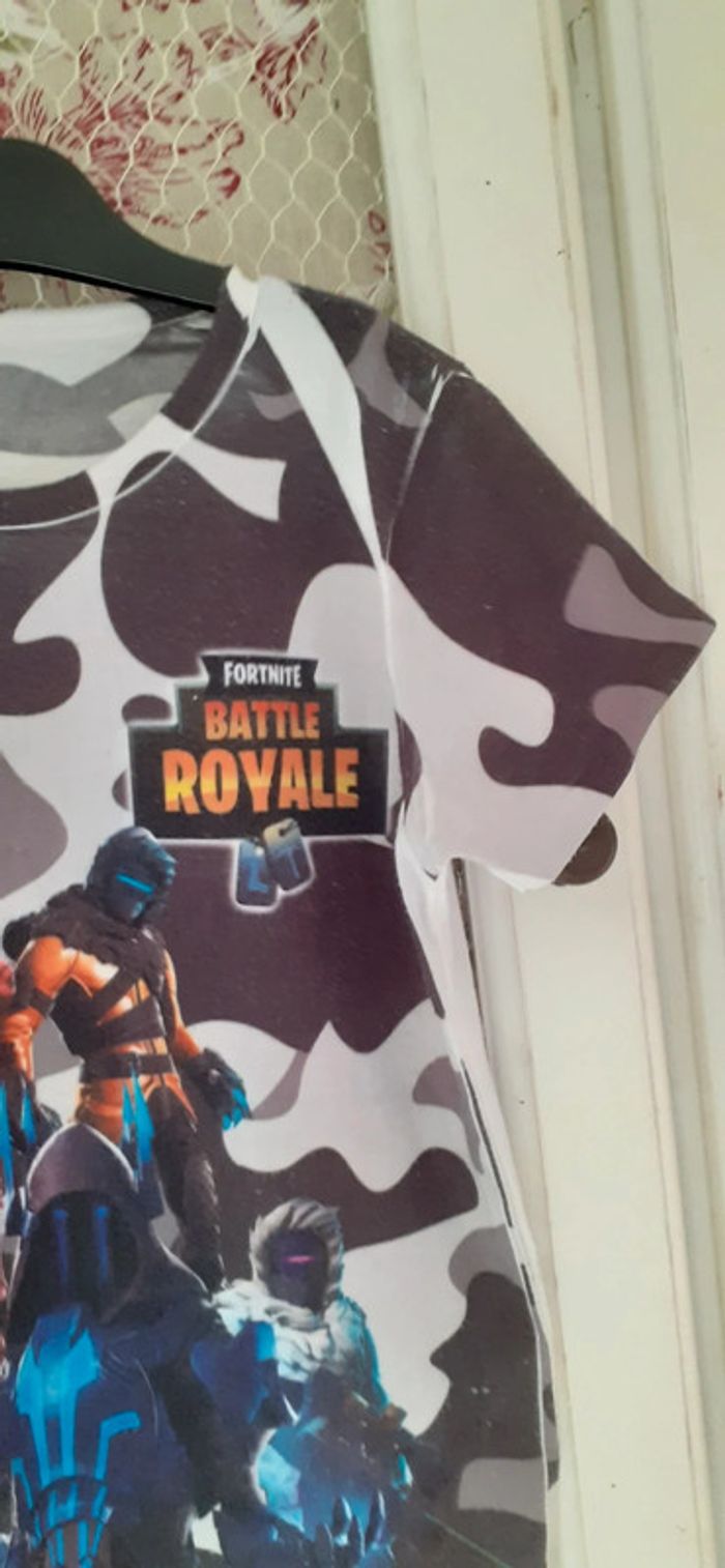 Tee shirt Fortnite Battle Royale 5 ans - photo numéro 3