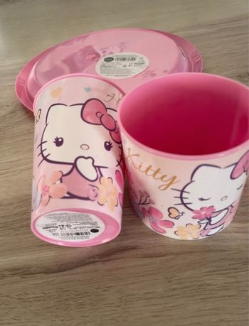Ensemble vaisselle neuf Hello Kitty’