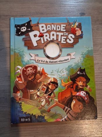 Bande de pirates le vol du diamant étincelant