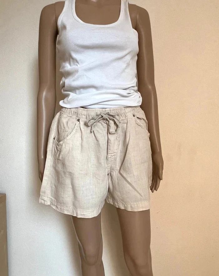 Short d'été 100% lin Pull & Bear taille M, neuf jamais porté - photo numéro 2