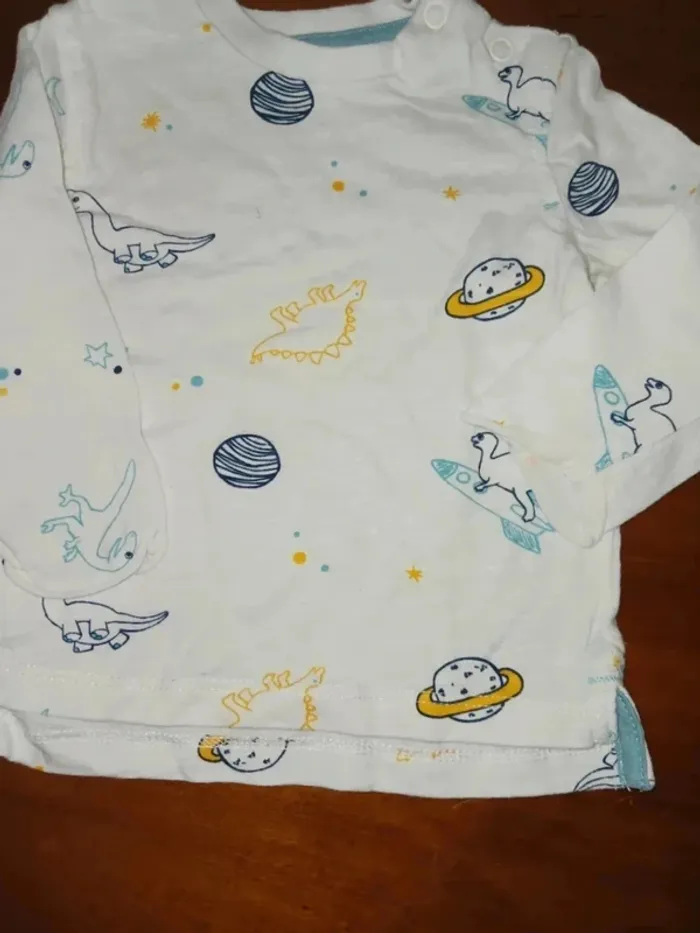 Tee-shirt 6 mois in extenso