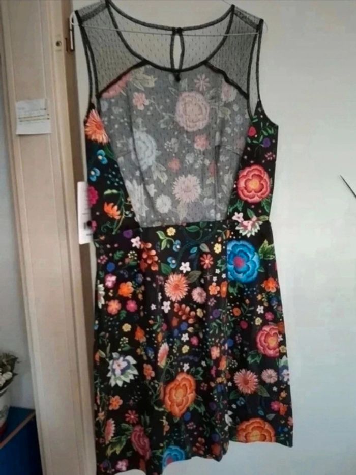 Robe fleurie Naf Naf - photo numéro 2