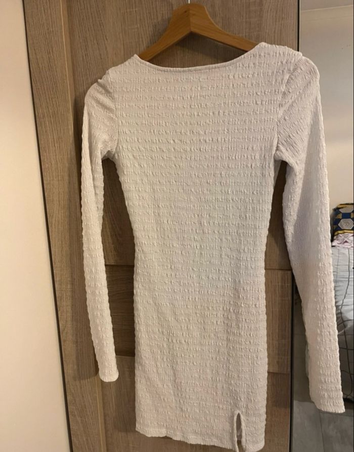 Robe courte manche longue blanche