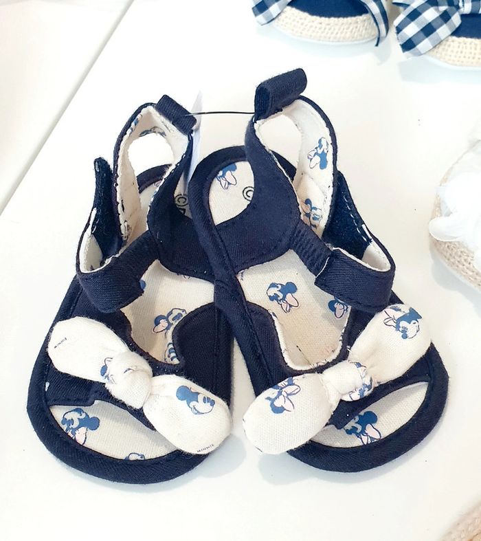 Lot chaussures bebe fille - photo numéro 10