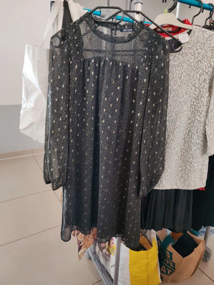 Robe mi-longue