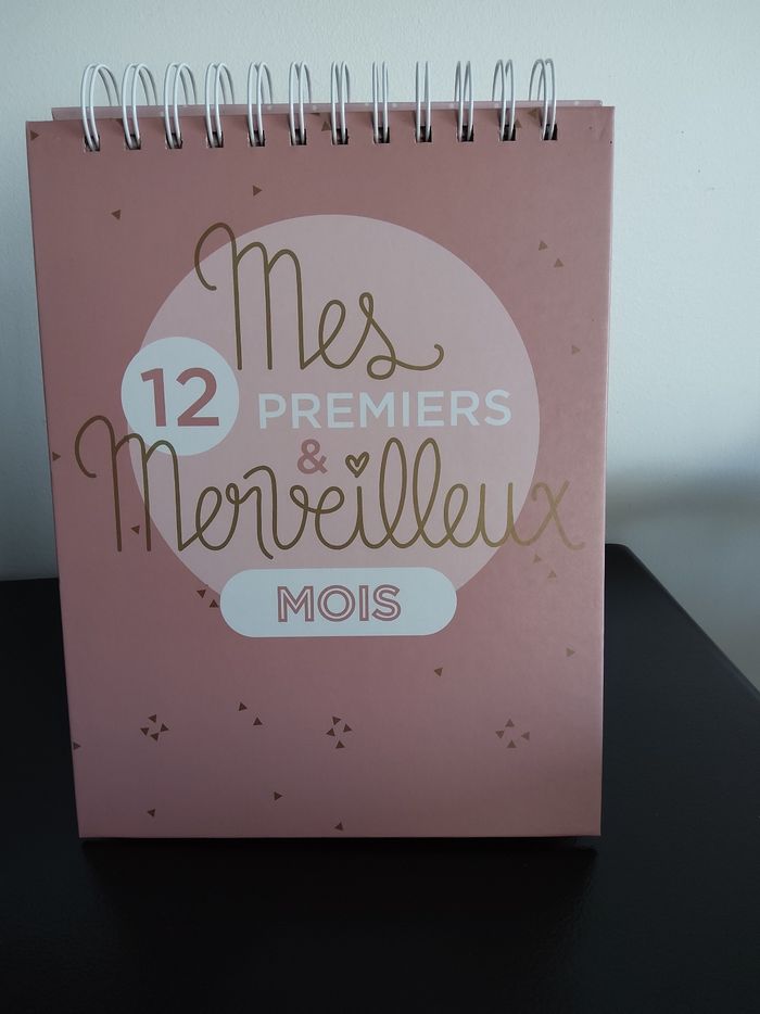 Album Mes 12 premiers & merveilleux mois Atmosphéra