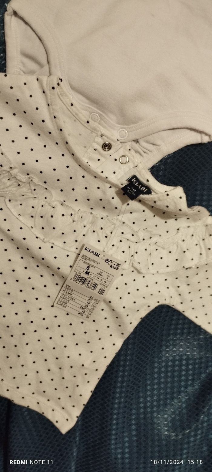 Lot de vêtements - photo numéro 3