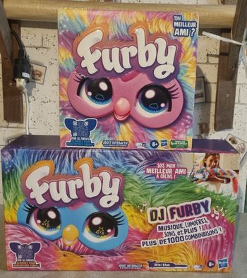 Lot dj furby et furby tie dye