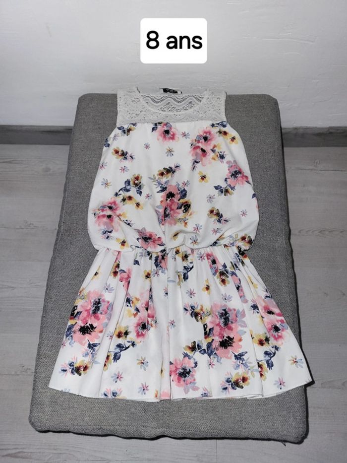 🟣 Robe Fleurie Dentelle 8 ans 🟣