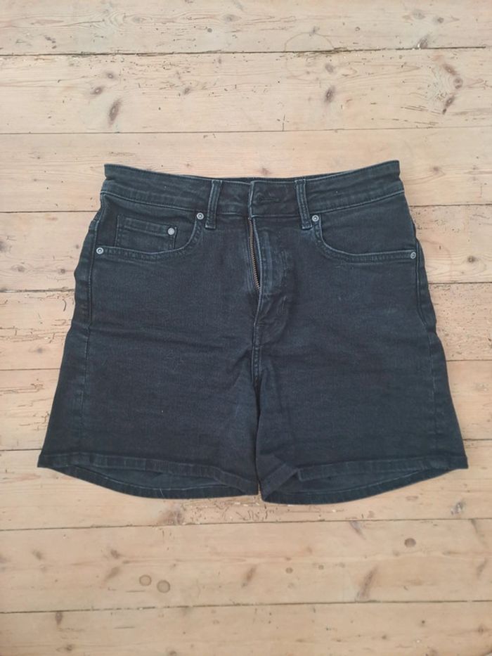 Jolie short jean noir H&M