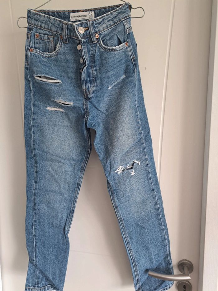 Jeans troué stradivarius 32