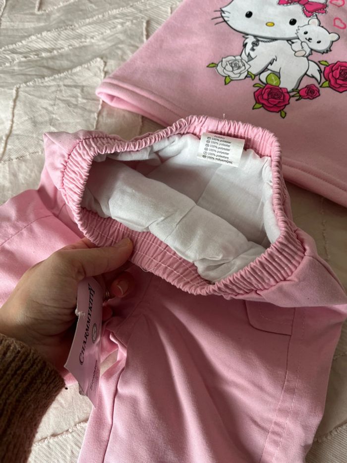 Ensemble chaud hello kitty - photo numéro 3