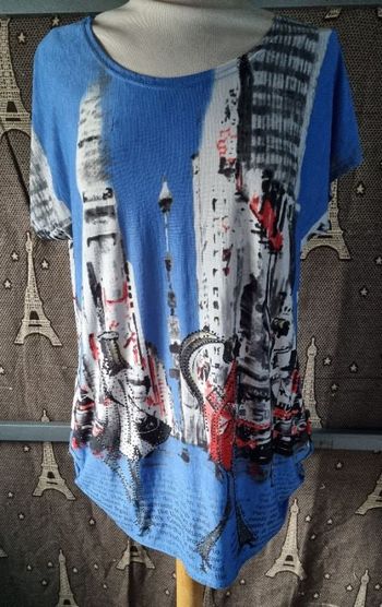 T-shirt léger bleu imprimé femme avec sequins taille 42-46