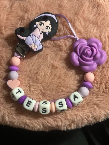 Attache tétine Jasmine