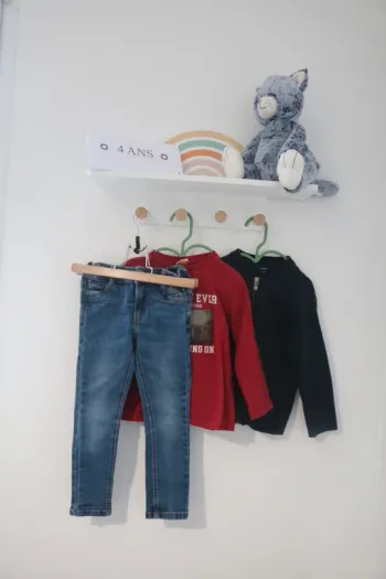Ensemble automne/hiver haut/pantalon Tape à l'oeil et gilet Kiabi 4 ans