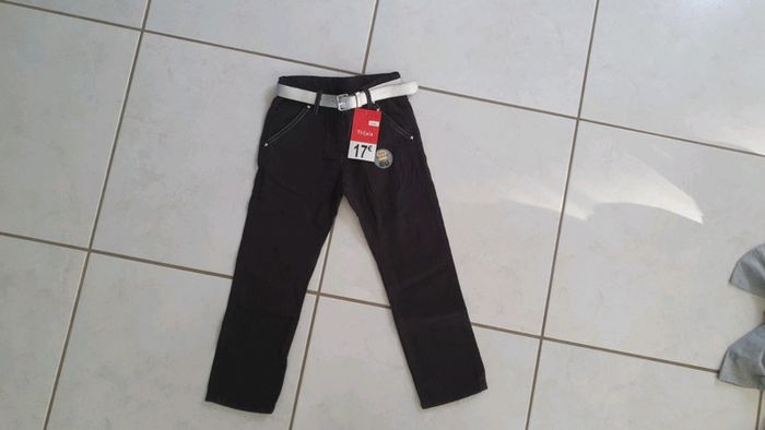Pantalon toile chic garçon 5 ans Neuf CH3