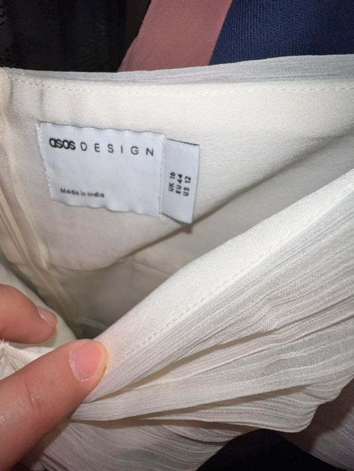 Combinaison mousseline ivoire ASOS design taille 44 neuve et étiquetée - photo numéro 4