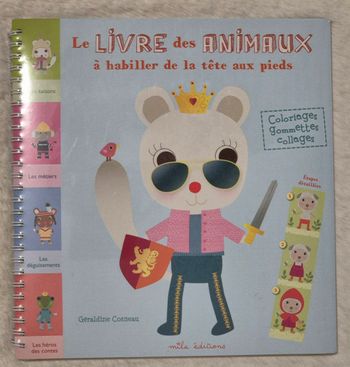 Le livre des animaux à habiller de la tête aux pieds