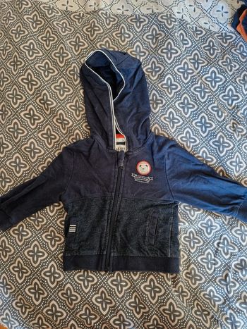 Veste à capuche 12 mois