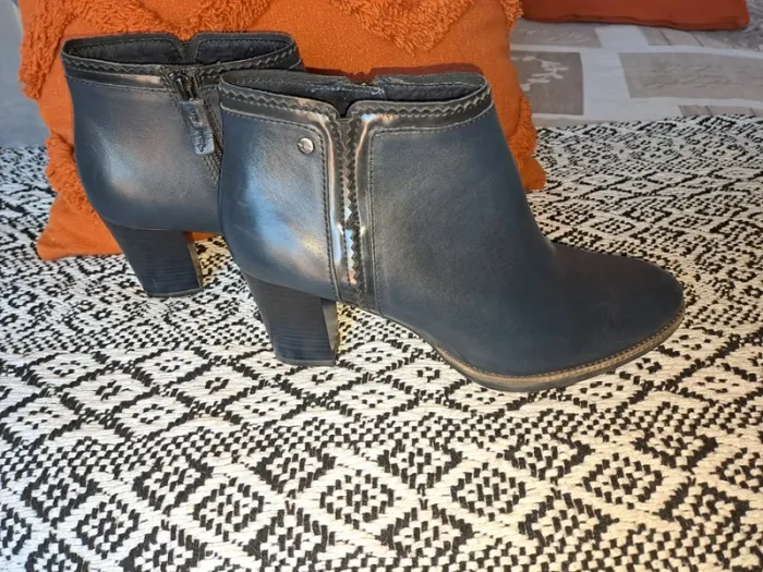 Bottines bleues dentelle tamaris 40 comme neuves hyper confortables - photo numéro 3