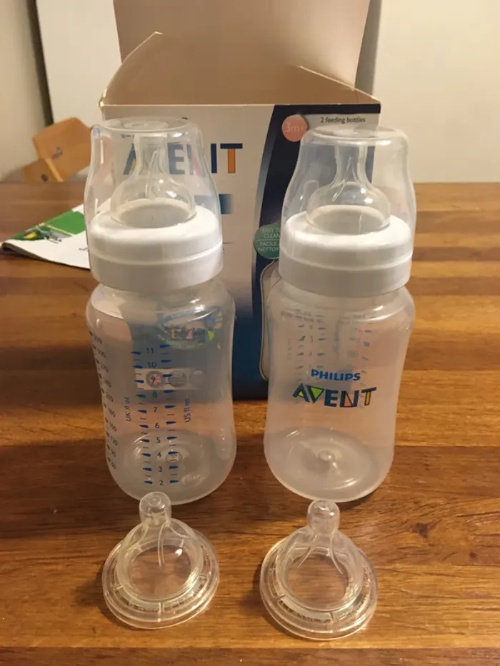 2 biberons Philips et 2 Tétines avent réduction coliques - photo numéro 2