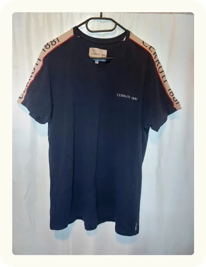 Tee shirt col V Homme Cerruti 1881