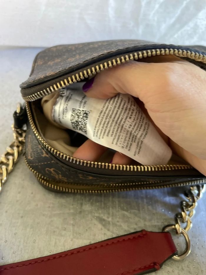 Sac Guess - Très bon état - photo numéro 2