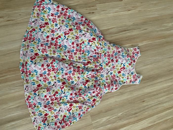 Robe motif fleuris neuf Super U 2 ans