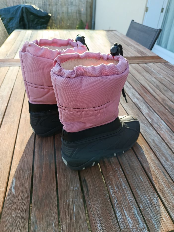 Bottes de neige après ski taille 31-32 - photo numéro 2