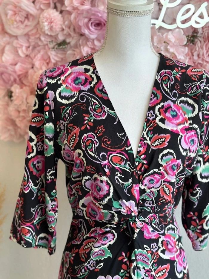 Robe à motifs fleuris colorés taille 36 - Rue des Abbesses Paris - photo numéro 4