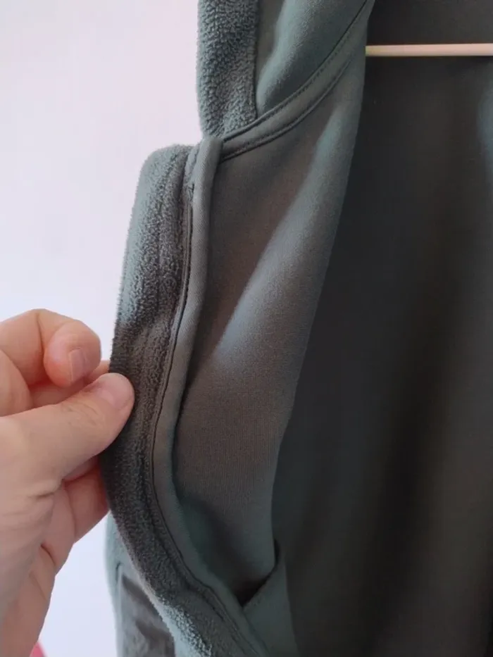 Gilet garçon fleece à capuche - photo numéro 3