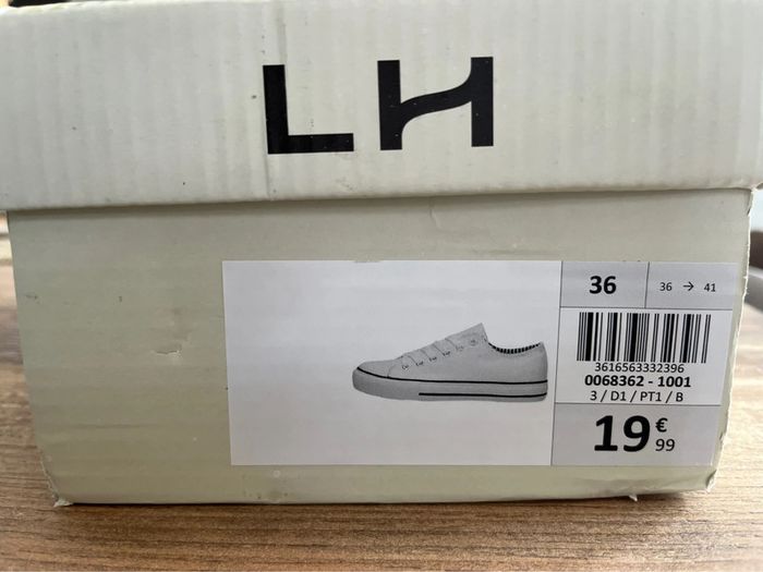 Petites chaussure blanches - photo numéro 5