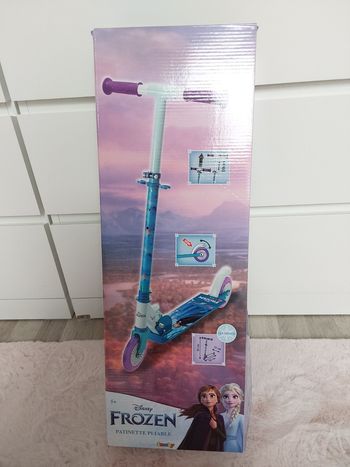 Trottinette pliable 2 roues Smoby - La Reine des Neiges